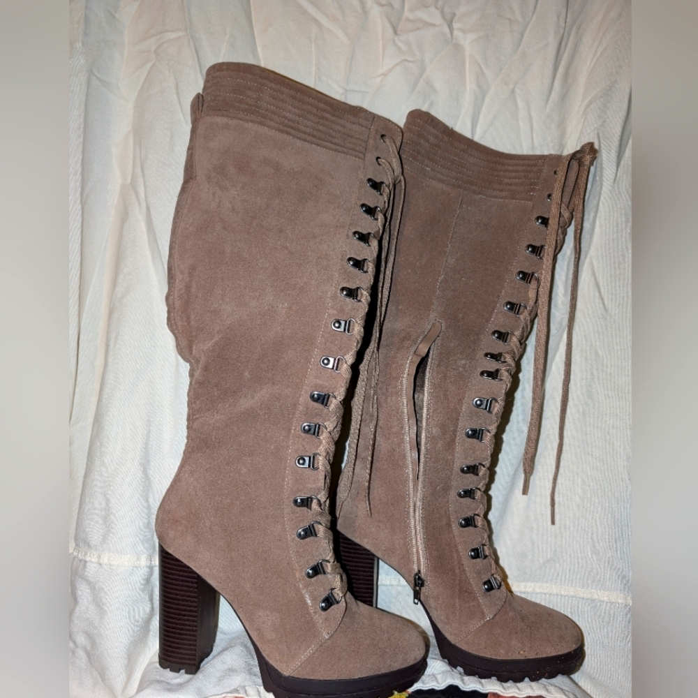 JustFab size 7.5 heeled boots